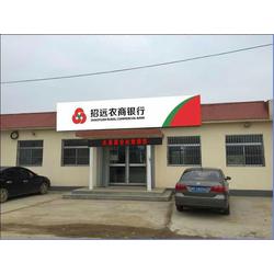 服裝鞋帽加工批發(fā)全攻略 廠家直供與批發(fā)市場的深度解析