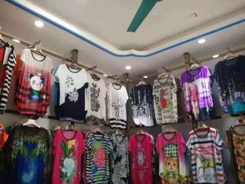 北京二手服裝鞋帽箱包批發(fā)指南 聚焦庫存尾貨與外貿童裝經營